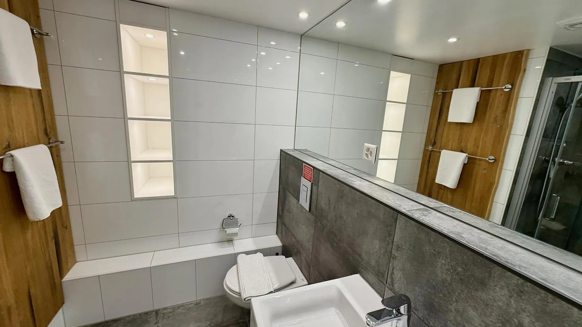 Bedinbern Aparthotel